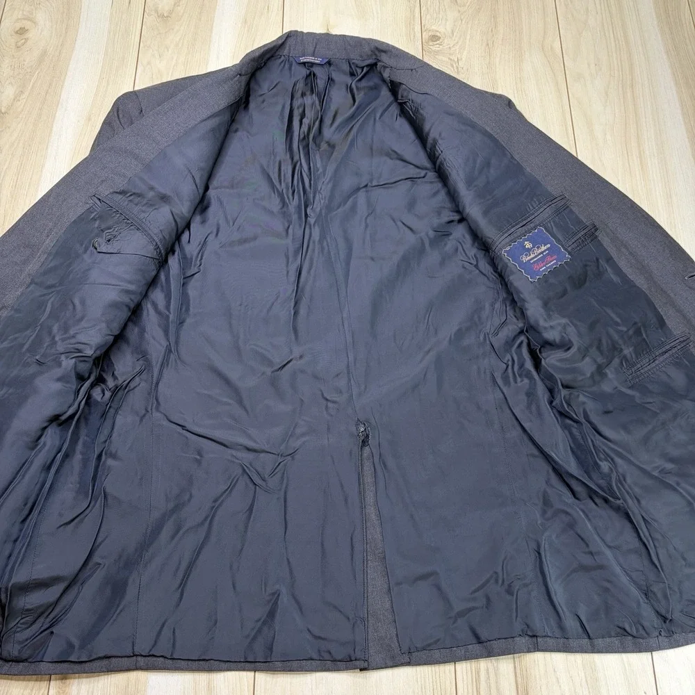 Brooks Brothers decent has